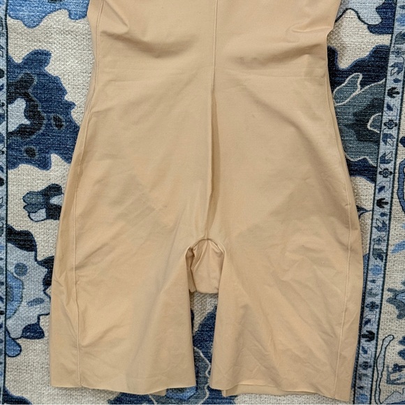 Spanx Thinstincts Open Bust Mid-Thigh Bodysuit Soft Nude XL - Picture 8 of 12